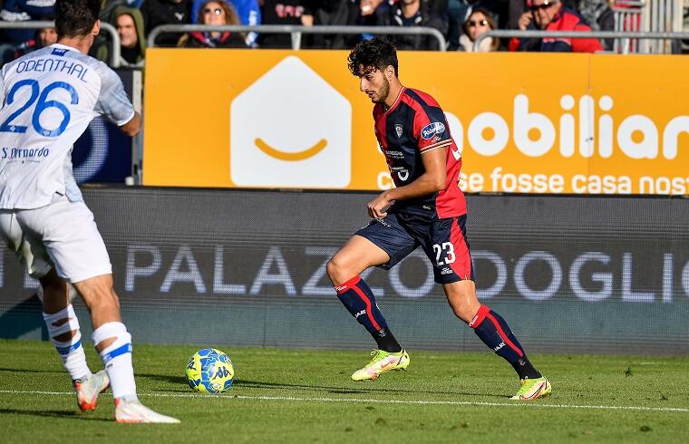 Cagliari Allenamento Vista Genoa Lella Ancora A Riposo