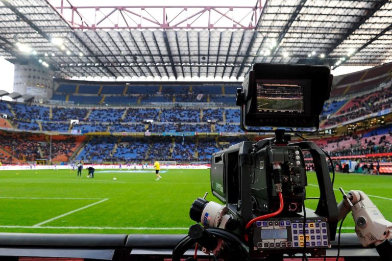 cagliari-calcio-diritti-tv-dazn-sky