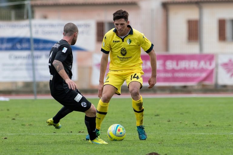 Riccardo Casini ai tempi dell'Arzachena | Foto Emanuele Perrone