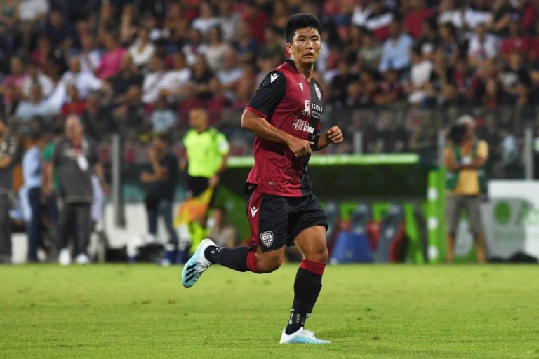 Han Kwang Song in una delle sue ultime apparizioni con la maglia del Cagliari