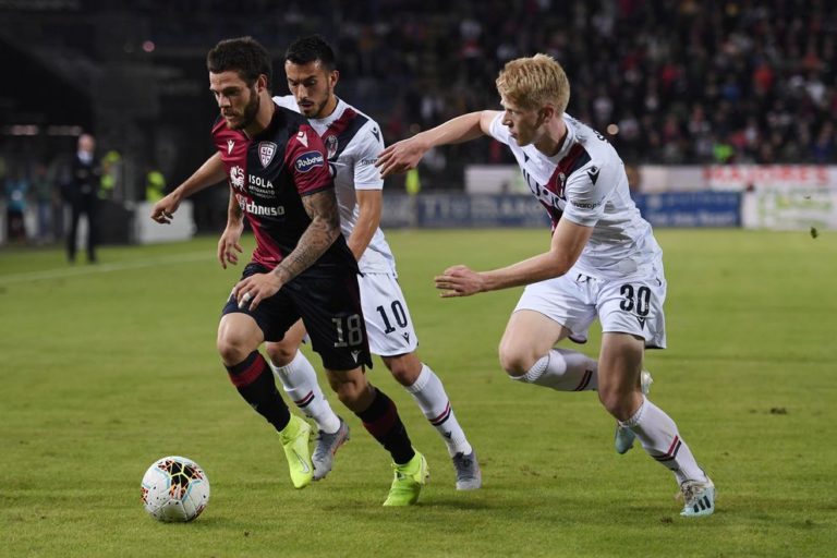 Nahitan Nandez in azione