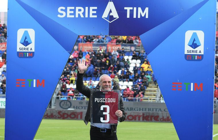 La maglia celebrativa per Vittorio Pusceddu - Foto Emanuele Perrone