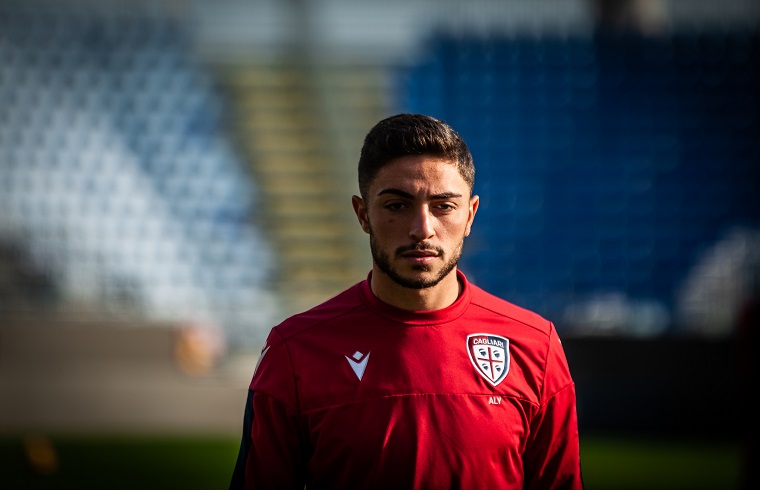 Aly Nader con la maglia del Cagliari