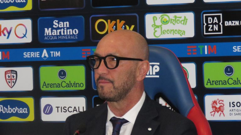 Walter Zenga durante la conferenza di presentazione