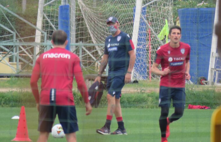 Walter Zenga e i rossoblù di nuovo in campo