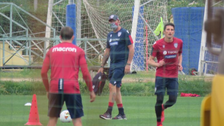 Walter Zenga e i rossoblù di nuovo in campo