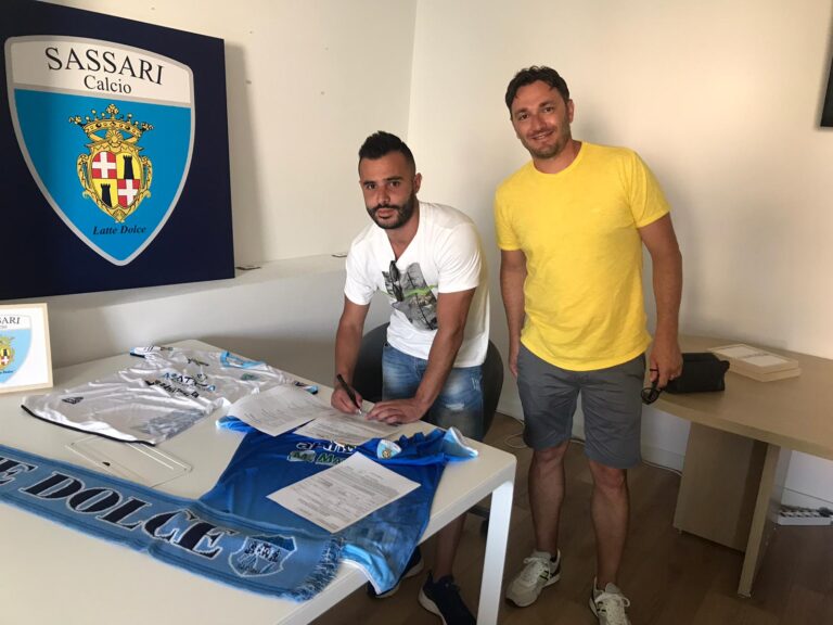 Michele Pisanu con il dirigente biancoceleste Alessandro Gadau