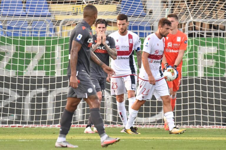 Cagliari-Udinese La disperazione di De Paul dopo un occasione fallita | Foto Luigi Canu