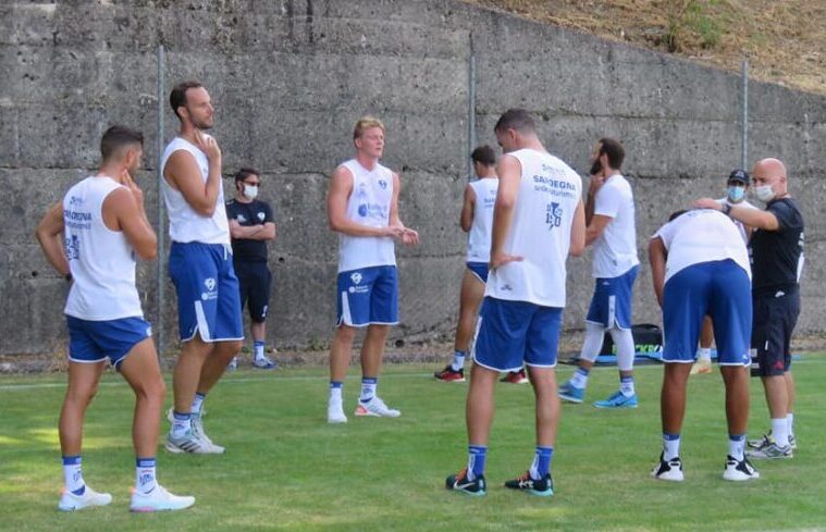 La Dinamo durante gli allenamenti ad Aritzo