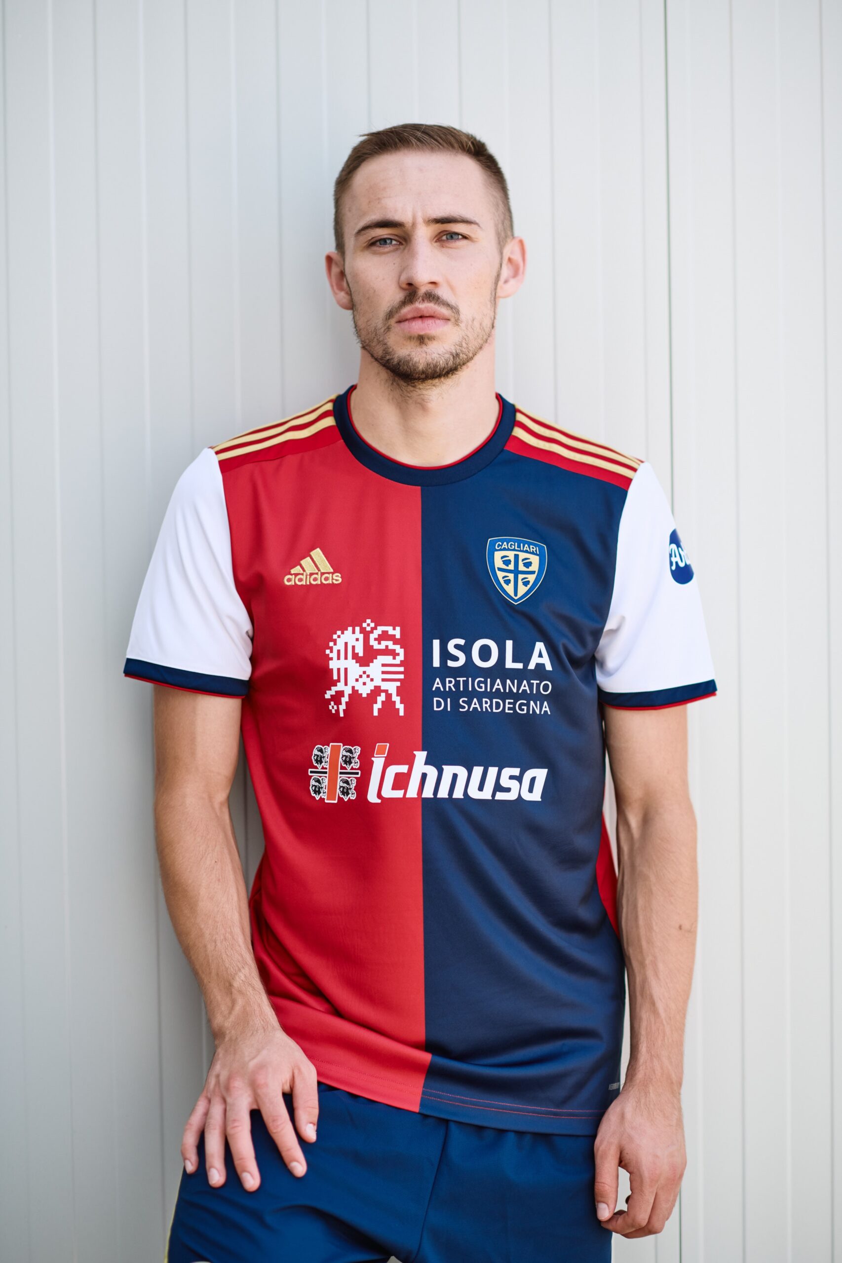 Nuova maglia cagliari sale 2021 adidas