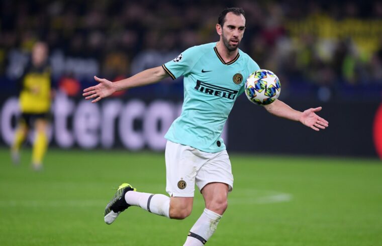 Diego Godin con la maglia dell'inter