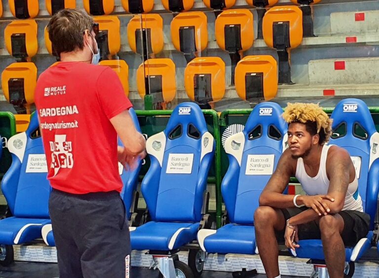 dinamo-sassari-pozzecco-tillman