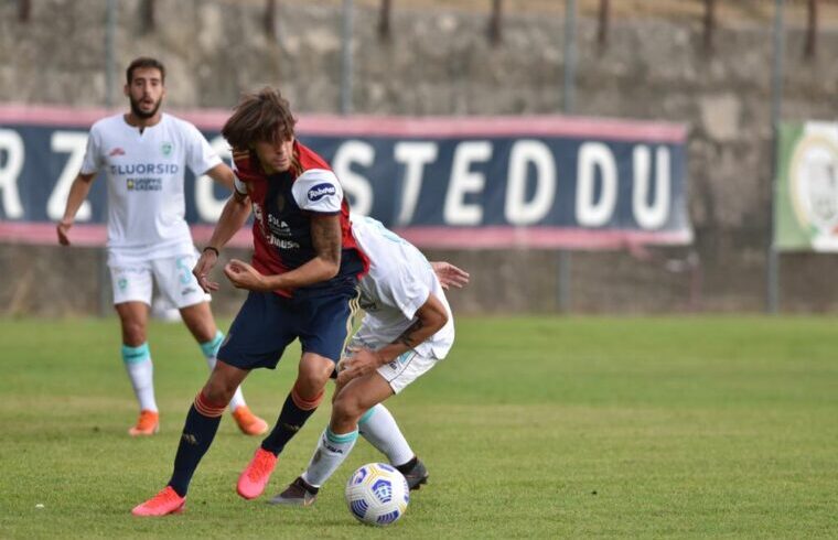 Bruno Conti in amichevole con l'Olbia | Foto Sandro Giordano