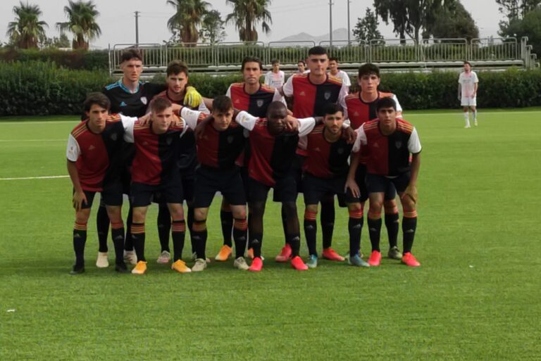 Il Cagliari Primavera sceso in campo contro il Milan