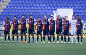 Il Cagliari sceso in campo con la Lazio