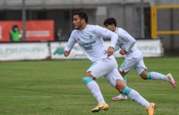 Luca Gagliano, ha sfiorato il gol nel finale con la Pro Patria | Foto Sandro Giordano