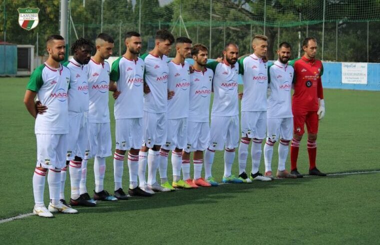 Il Lanusei sceso in campo a Muravera | Foto Lanusei Calcio