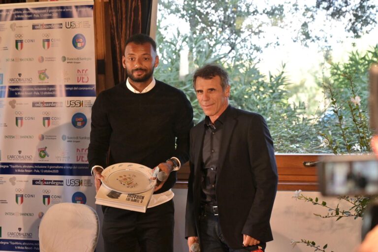 Joao Pedro e Gianfranco Zola, passato e presente 10 del Cagliari | Foto Gianluca Zuddas