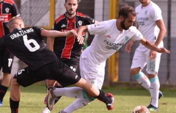 Riccardo Ladinetti contro la Pro Vercelli | Foto Sandro Giordano