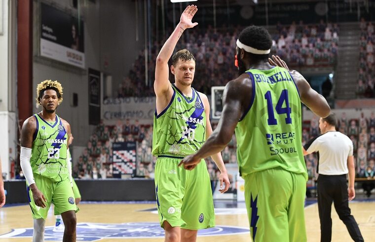 Eimantas Bendzius e Jason Burnell nella vittoria con Tenerife | Foto Luigi Canu