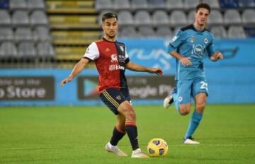 Adam Ounas contro lo Spezia | Foto Alessandro Sanna