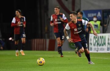 Fabio Pisacane contro il Verona in Coppa Italia | Foto Alessandro Sanna