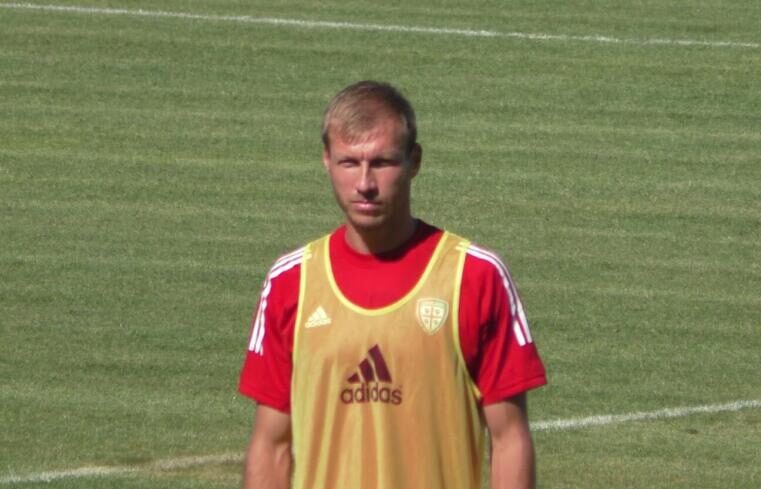 Ragnar Klavan in allenamento ad Aritzo