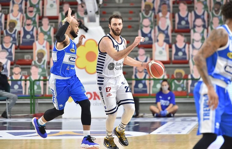 Stefano Gentile contro Logan | Foto Luigi Canu