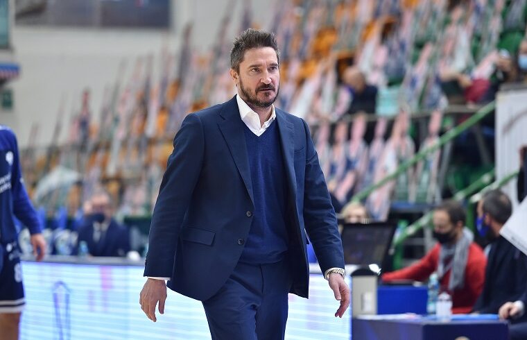 dinamo-sassari-pozzecco-centotrentuno-canu