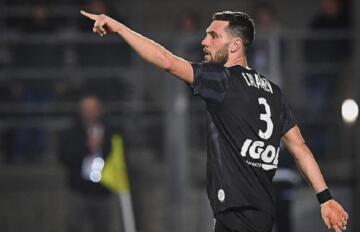 Arturo Calabresi durante la sua esperienza all Amiens in Francia