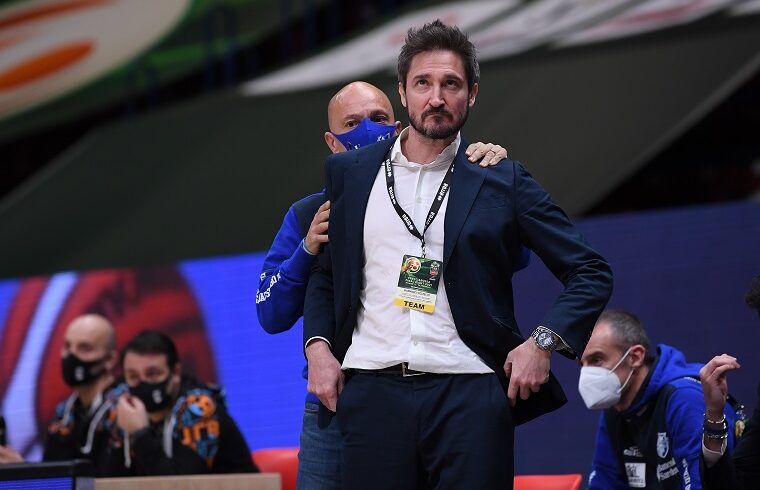 Stefano Sardara e Gianmarco Pozzecco alla FInal Eight | Foto Luigi Canu