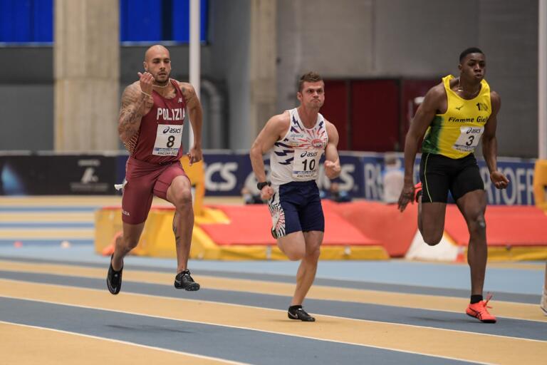 Luca Lai tra Jacobs e Ali nei 60 di Ancona | Foto di FIDAL GRANA/FIDAL
