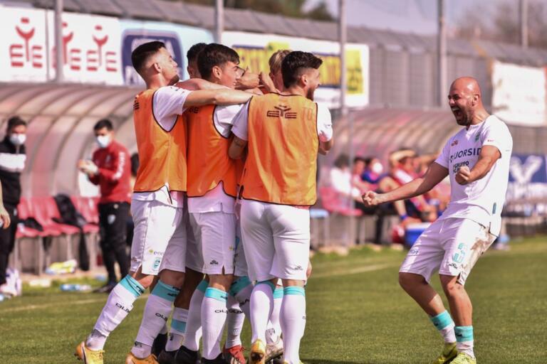 serie-c-olbia-esultanza-centotrentuno-giordano