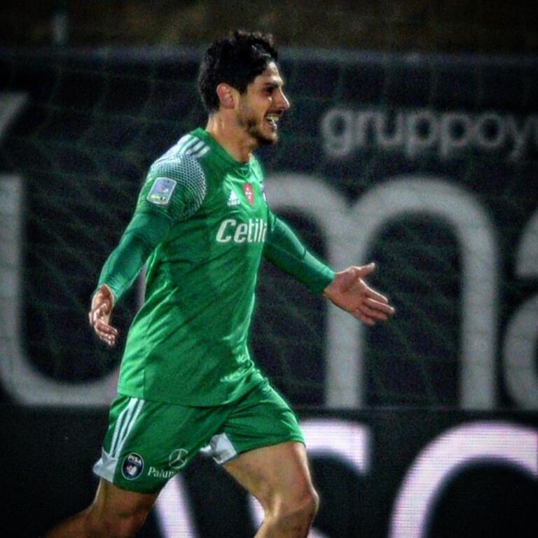 Giuseppe Mastinu esulta dopo il gol ad Ascoli | Foto Pisa Sporting Club