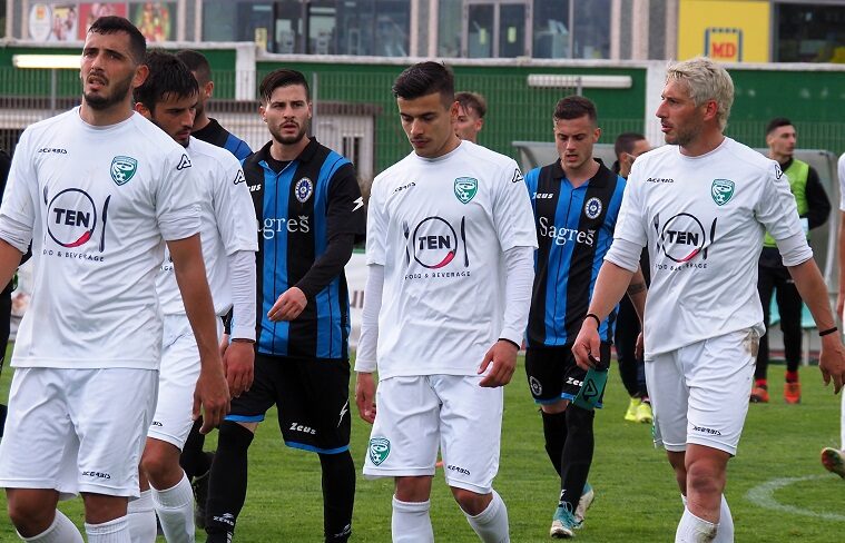 l'Arzachena entra in campo contro il Gladiator | Photo Arzachena Academy Costa Smeralda