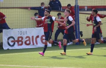 Gianluca Contini festeggia dopo un gol | Foto Elena Accardi