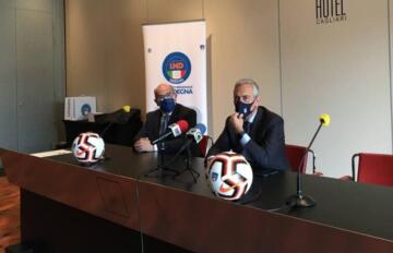 Il presidente FIGC Gravina con Gianni Cadoni della FIGC Sardegna
