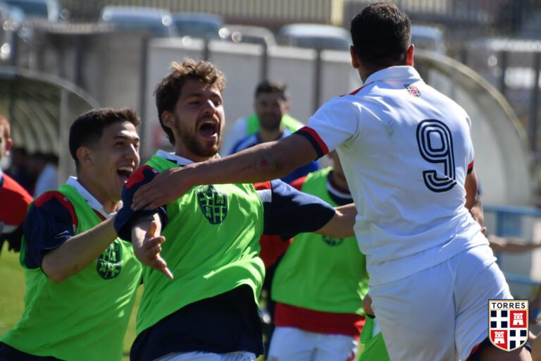 cristaldi-torres-sassari-esultanza