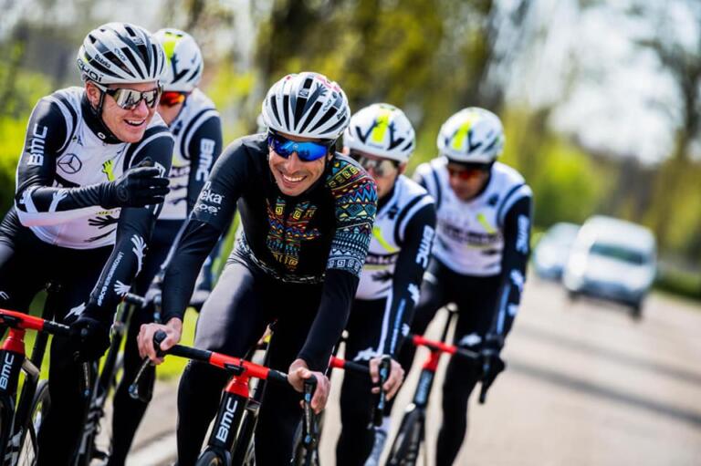 aru-qhubeka-assos-ciclismo