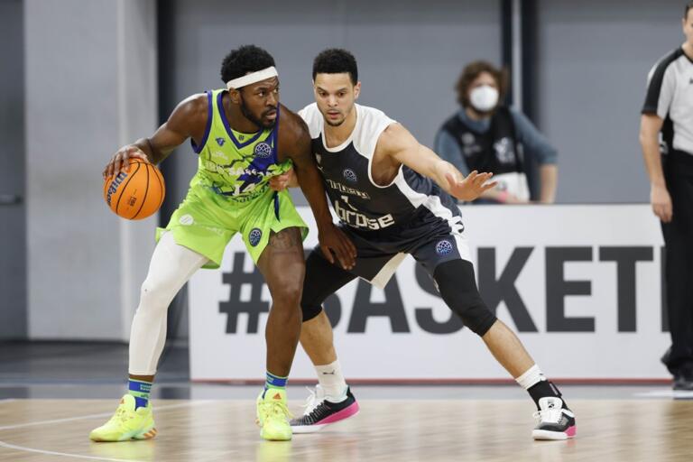 burnell-dinamo sassari-bamberg