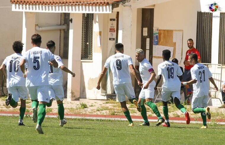 esultanza-carbonia-arzachena-murru