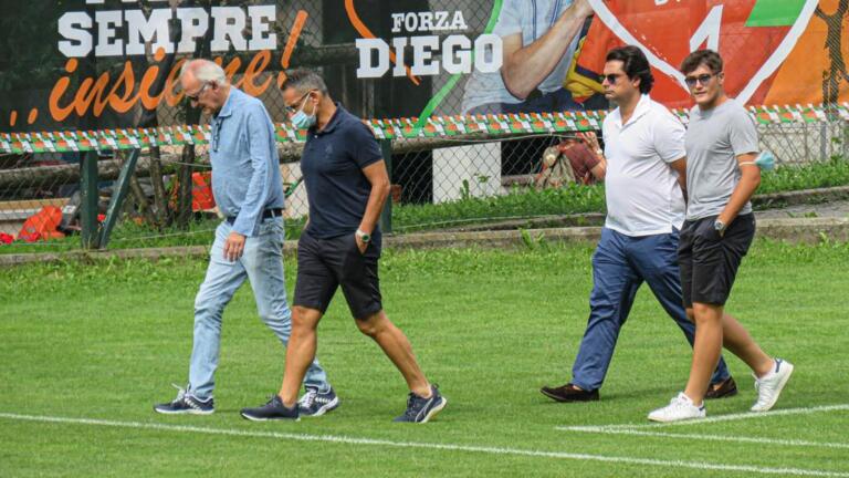 Stefano Capozucca, Stefano Antonelli e il suo entourage sul campo di Celledizzo