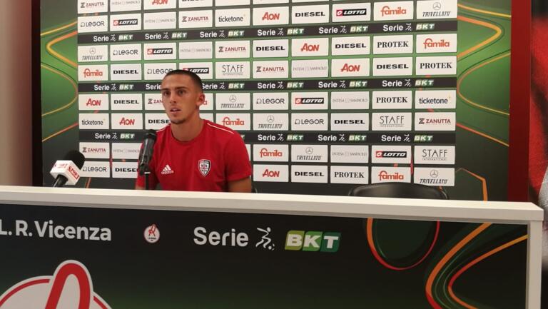 Gabriele Zappa in conferenza stampa al Menti