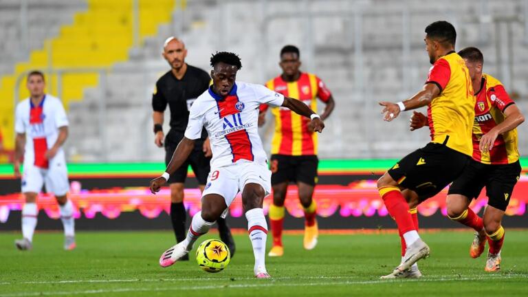 Arnaud Kalimuendo in azione | Foto PSG