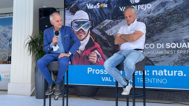 Il diesse del Cagliari Stefano Capozucca e Marco Canella, presidente del Consorzio turistico Pejo 2000 | Foto Centotrentuno