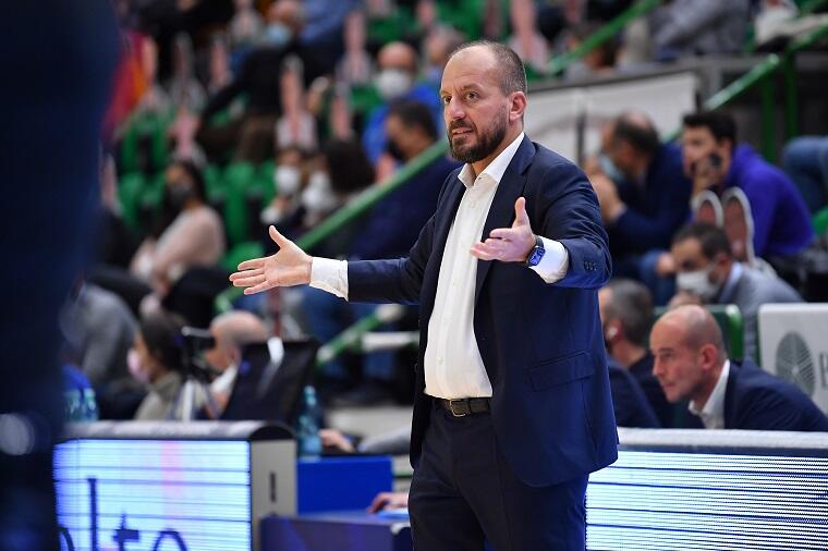 cavina-dinamo-sassari-canu