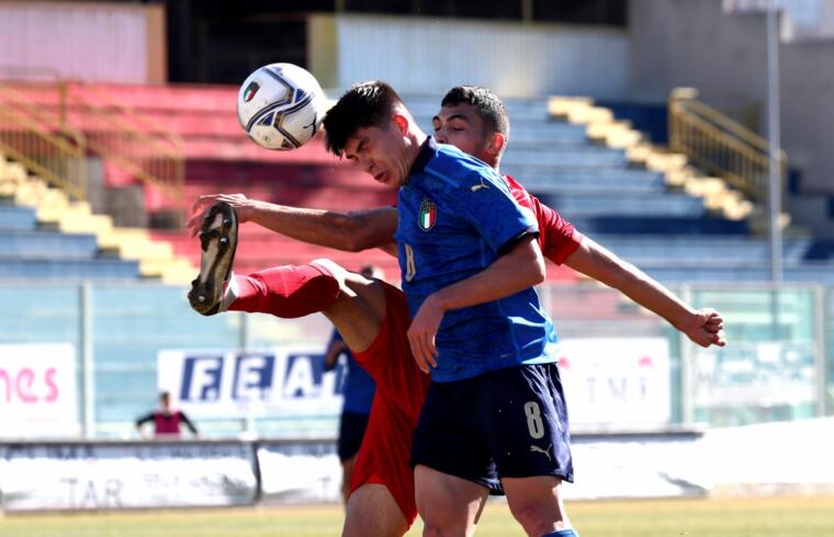 Nicolò Cavuoti contro la Turchia | Foto Figc.it