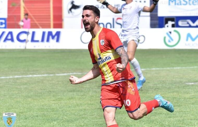 Gianmarco Marcangeli esulta dopo il gol alla Nuova Florida | Foto Alessandro Sanna