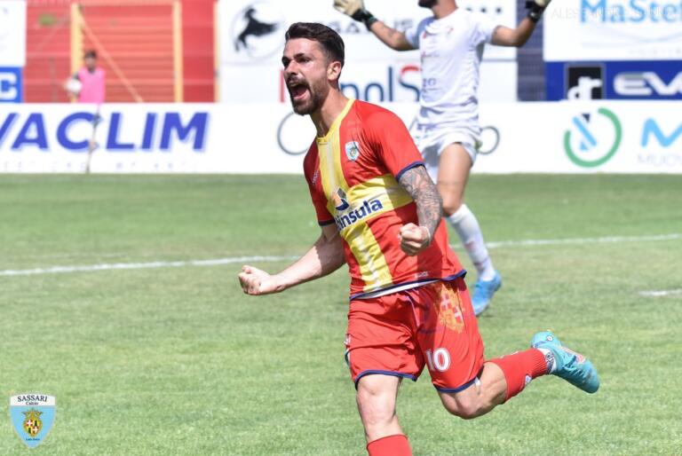 Gianmarco Marcangeli esulta dopo il gol alla Nuova Florida | Foto Alessandro Sanna
