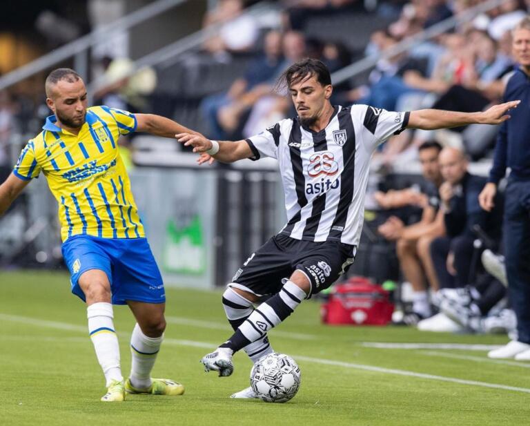 Giacomo Quagliata con la maglia dell'Heracles | Foto Instagram